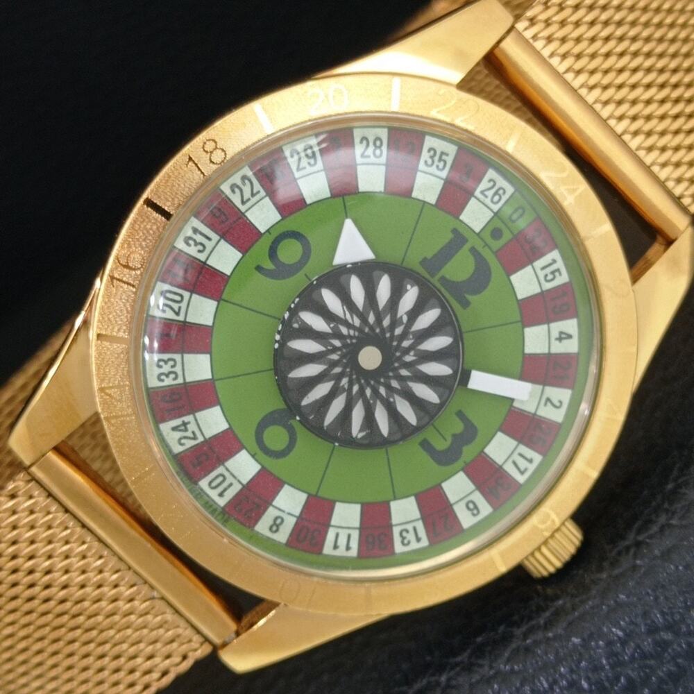 Vintage 1970 Roulette Manual Mens Gold Watch W/Steel Strap & Green accents